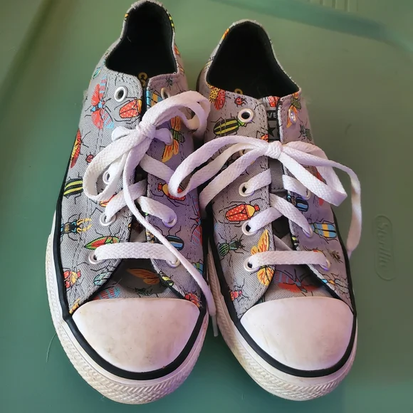 Converse Kids Sneakers with Colorful Bug Print - Picture 2 of 7